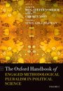 Titel: The Oxford Handbook of Engaged Methodological Pluralism in Political Science, Volume 2. Künstlerischer, gelber Hintergrund.