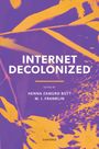 "INTERNET DECOLONIZED", bearbeitet von Henna Zamurd Butt und M. I. Franklin. Lila Hintergrund mit gelben Pflanzenmotiven.