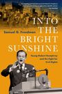 Oben Zitat über Hubert H. Humphrey. Titel: "INTO THE BRIGHT SUNSHINE". Autor: Samuel G. Freedman. Darunter Redner.