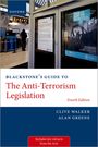 „Blackstone’s Guide to The Anti-Terrorism Legislation“, vierte Ausgabe. Autoren: Clive Walker, Alan Greene. Oben OXFORD-Logo.