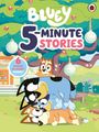 "BLUEY 5-Minute Stories." "6 Stories in 1 Book? Hooray!" Illustration von Hunden unter einem Baum.