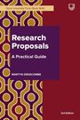 "Research Proposals: A Practical Guide" von Martyn Denscombe, 3. Auflage. Abstraktes geometrisches Muster links.
