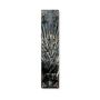 "Game of Thrones" Schriftzug, darunter der eiserne Thron aus Schwertern. Ornamente an den Ecken, Logo unten.