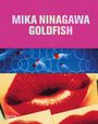 Mika Ninagawa, Goldfish. Oben: pinker Hintergrund, unten: rote Lippen und Goldfische auf blauem Hintergrund.