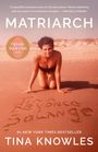 Zitat oben: „A beautiful and brave story...“, Oprah's Book Club 2025 Logo, Frau im Bikini kniet am Strand.