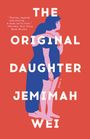 „THE ORIGINAL DAUGHTER“ von JEMIMAH WEI. Zwei Personen umarmen sich vor rotem Hintergrund.