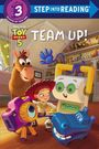 Text: "TEAM UP!", "Toy Story 5", "STEP INTO READING". Illustration mit Cowboy-Puppe, Pferd und buntem Roboter.