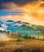 Text: "comfort and hope for those who hurt", "letter to a grieving heart", "BILLY SPRAGUE". Bild: Landschaft mit Bergen im Nebel.