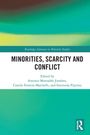 "MINORITIES, SCARCITY AND CONFLICT" oben, darunter Editoren genannt. Hintergrund grün-blau mit Farbverlauf.
