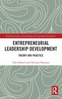 "Entrepreneurial Leadership Development: Theory and Practice" von Fida Ahmed und Christian Harrison, grünes Muster.