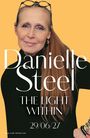 "Danielle Steel. THE LIGHT WITHIN. 29/06/27." Eine Frau mit langen Haaren und Brille auf dem Kopf, vor gelbem Hintergrund.