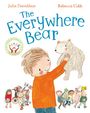 "Julia Donaldson", "Rebecca Cobb", "The Everywhere Bear". Illustration: Kind hebt Stoffbär, umgeben von spielenden Kindern.
