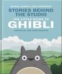 "Stories Behind the Studio: The Little Guide to Ghibli. Unofficial and Unauthorized." Graue Figur vor grüner Landschaft.