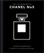 Text: "The Little Guide to Chanel No 5" und "Luxury Essentials Unofficial and Unauthorized." Illustration einer Parfümflasche.