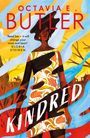 Titel "Kindred" von Octavia E. Butler. Zitat von Gloria Steinem über einer Frau in bunter Landschaft.
