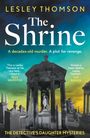 Titel: "The Shrine". Beschreibung: Ein Jahrzehnte alter Mord. Ein Plan für Rache. Bild: Friedhofsszene mit dunklem Himmel.