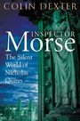 "Colin Dexter, Inspector Morse: The Silent World of Nicholas Quinn." Eine grüne Statue vor einem Himmel und alten Gebäuden.