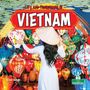 Text: "Life and Traditions in VIETNAM". Frau im weißen Kleid mit Strohhut vor bunten Laternen.