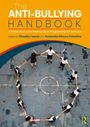 "The Anti-Bullying Handbook: A Prevention and Intervention Programme for Schools." Schüler halten sich im Kreis an den Händen.