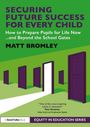 "Securing Future Success for Every Child" von Matt Bromley. Illustrationen von offenen violetten Türen auf grünem Hintergrund.