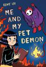 Text: "Remy Lai", "Me and My Pet Demon". Illustration: Ein Kind hält ein Buch, ein kleiner Dämon in lila Umhang fliegt.