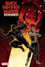 "BLACK PANTHER & NAMOR DOOMED." Illustration mit Black Panther, Namor und einem großen maskierten Gesicht im Hintergrund.