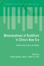 „Metamorphosis of Buddhism in China's New Era“ in Weiß auf grünem Hintergrund, mit weiße Balken.