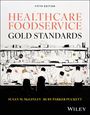 "Healthcare Foodservice Gold Standards" in orange und schwarz. Eine Illustration von vier Köchen in einer Küche.