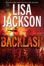 Titel: "Lisa Jackson: Backlash". Flammen und Rauch vor einer dunklen, bedrohlichen Kulisse.