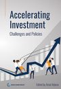 „Accelerating Investment: Challenges and Policies.“ Menschen ziehen einen Pfeil nach oben, ein Diagramm im Hintergrund.