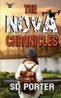 „THE NOVA CHRONICLES“ und „SD PORTER“. Eine Person mit Rucksack blickt auf einen See, zwei Drohnen, Berge im Hintergrund.