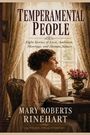 "Temperamental People" zeigt eine nachdenkliche Frau in historischem Kleid an einem Tisch mit Blumen.