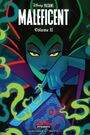 "MALEFICENT Volume II." Eine Illustration zeigt eine dunkle, mystische Figur mit gelben Augen und einem Buch, umgeben von grünen Rauch.