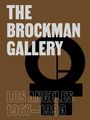 „THE BROCKMAN GALLERY LOS ANGELES 1967–1990“, Text vor braunem Hintergrund mit schwarzem Symbol.