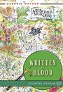 "Written in Blood" und "Caroline Graham" vor einem englischen Garten mit Schreibmaschine und Blumen, Midsomer Murders Logo.