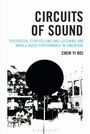 "CIRCUITS OF SOUND", Postdigital Storytelling in Singapur. Schwarz-weiße Szene mit Menschen und Gebäuden im Hintergrund.