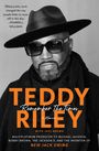 Zitat von Pharrell Williams über Teddy Rileys Einfluss auf Musik. Porträt eines Mannes mit Hut und Sonnenbrille.