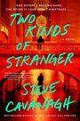 Der Text beschreibt einen Titel "Two Kinds of Stranger" von Steve Cavanagh; rote Halle mit einsamer Silhouette.