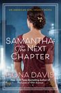 "Samantha: The Next Chapter" von Fiona Davis. Eine Frau in einem roten Kleid steht mit dem Rücken zu einem Stadtbild.
