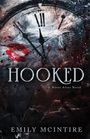 Emily McIntire: Hooked, Buch