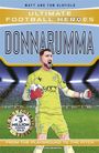 "DONNARUMMA", "ULTIMATE FOOTBALL HEROES", Illustration eines Torwarts in einem Stadion mit jubelnder Pose.