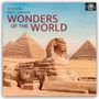 „16-Month 2027 Calendar. WONDERS OF THE WORLD. Sphinx und Pyramiden in einer Wüstenlandschaft unter blauem Himmel.“