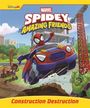 „SPIDEY AND HIS AMAZING FRIENDS“. Spidey im Auto, springend, Hulk und ein Mädchen in Bauumgebung. Comic-Stil.