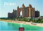 "DUBAI ABU DHABI, 2027, CASARES EDITION". Ansicht eines großartigen Hotels am Strand mit türkisfarbenem Wasser im Vordergrund.