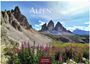 Text: "ALPEN 2027", "CASARES EDITION". Steinige Berglandschaft mit markanten Gipfeln und violetten Blumen im Vordergrund.