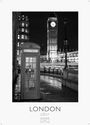 TELEPHONE. LONDON 2027. Eine rote Telefonzelle vor dem Big Ben bei Nacht. Schwarz-weißes Ambiente.