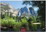 Text: „Kalifornien“, „2027“, „CASARES EDITION“. Eine Landschaft mit Bergen, Wasserfall, Wald und Fluss.
