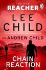 "The New Reacher. Lee Child and Andrew Child. Chain Reaction. Silhouetten zweier Personen vor einem roten Himmel und Diner."