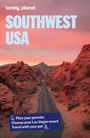 Text: lonely planet, SOUTHWEST USA. Plan your permits, Choose your Las Vegas resort, Travel with your pet.  
Ein Sonnenuntergang über einer Straße in einer roten Felslandschaft.
