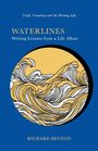 Text: "WATERLINES: Writing Lessons from a Life Afloat" über Wellenillustration in Blau und Gelb. Autor: Richard Beynon.